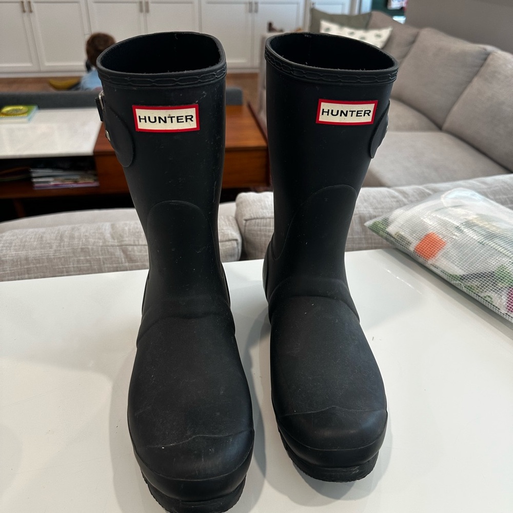 Hunter Black Footwear Interior Label